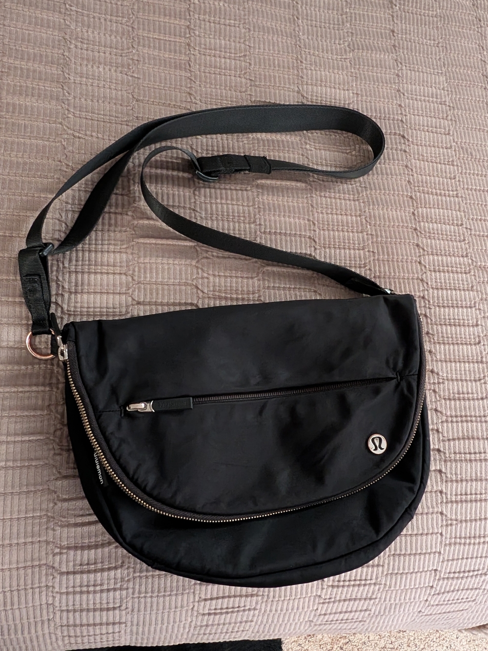 lululemon All Night Festival Bag 5L